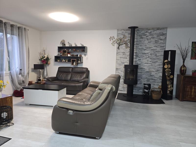 Maison - 93 m² - 5 pièces