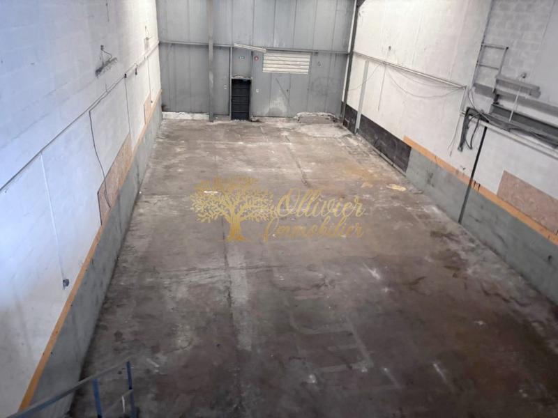 Entrepôt - 289 m²