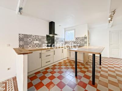 Maison de bourg - 72 m² - 5 pièces