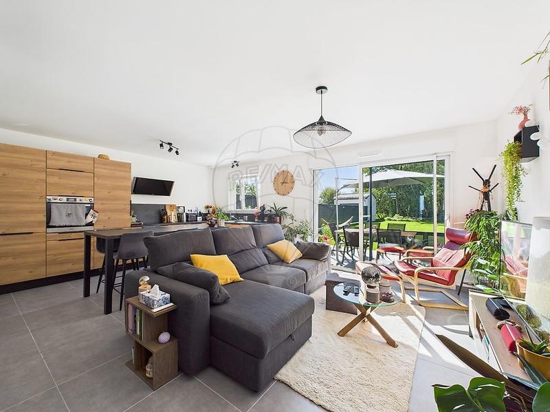 Maison - 100 m² - 4 pièces