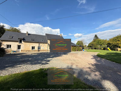 Maison - 180 m² - 7 pièces