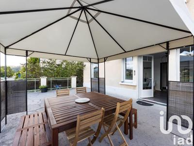 Appartement - 82 m² - 4 pièces