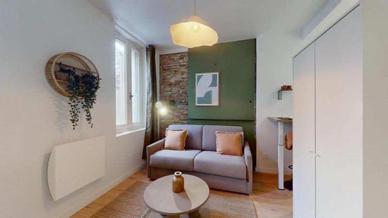 Studio - 15 m² - 2 pièces