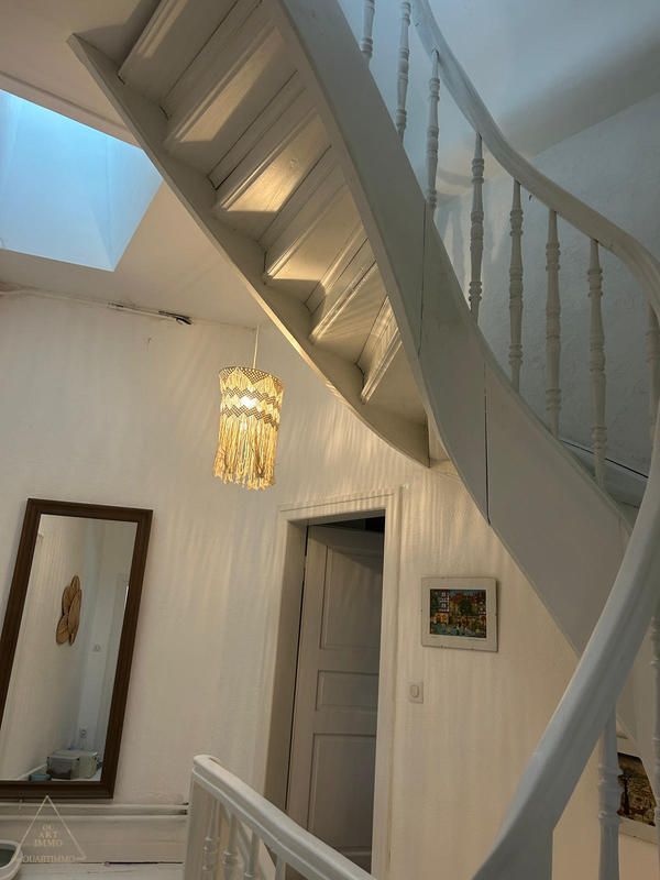 Appartement - 167 m² - 5 pièces