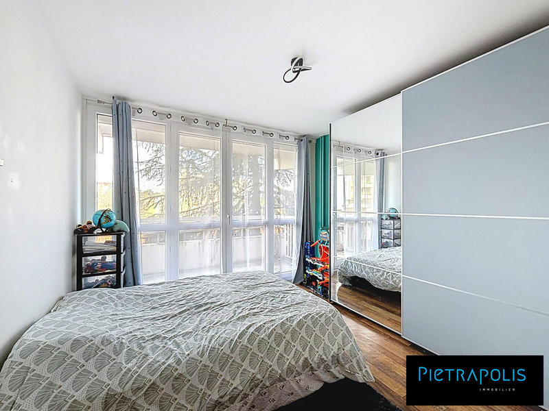 Appartement - 93 m² - 4 pièces