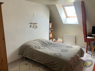 Maison - 180 m² - 8 pièces