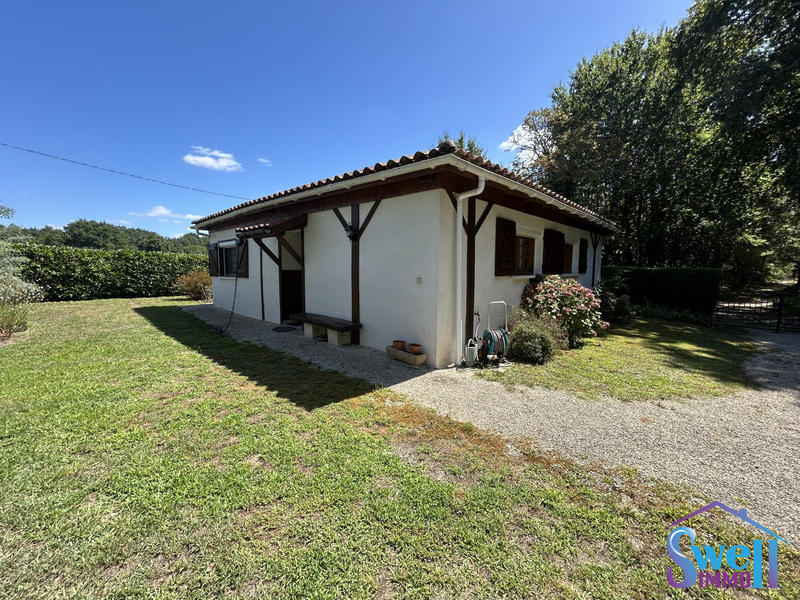 Maison traditionnelle - 282 m² - 14 pièces