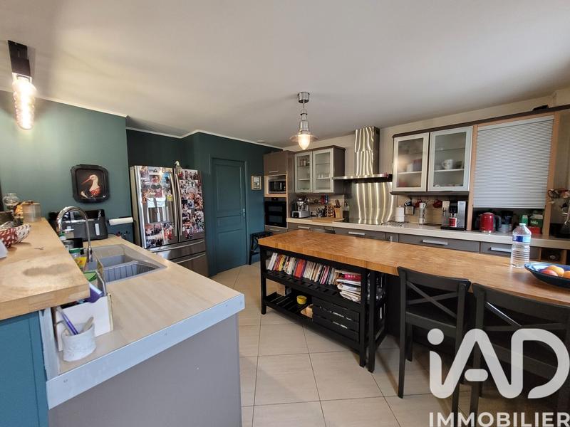 Maison - 265 m² - 6 pièces