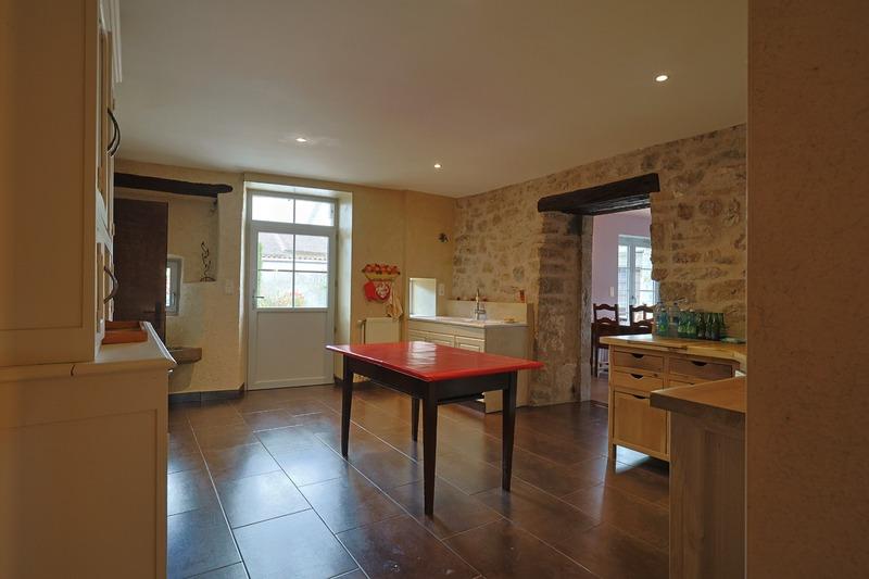 Maison de village - 180 m² - 6 pièces