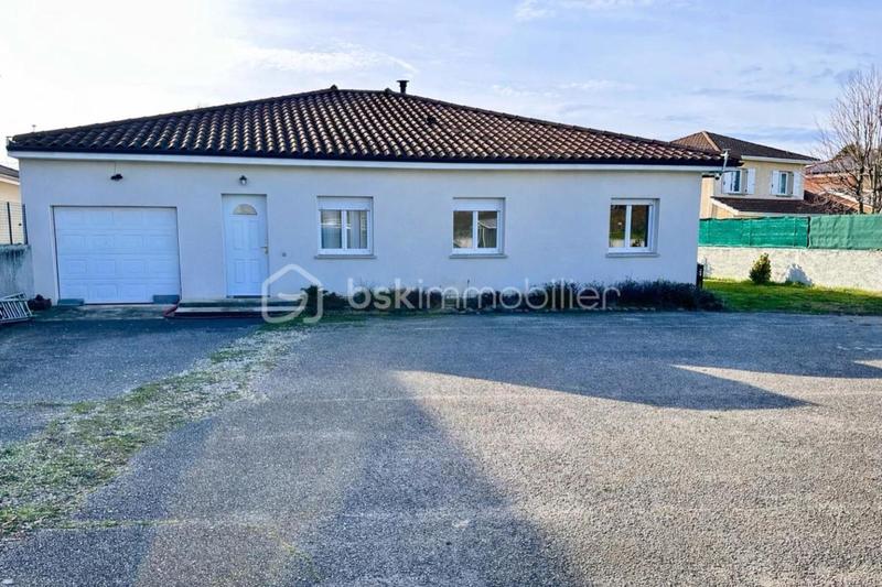 Maison traditionnelle - 120 m² - 5 pièces