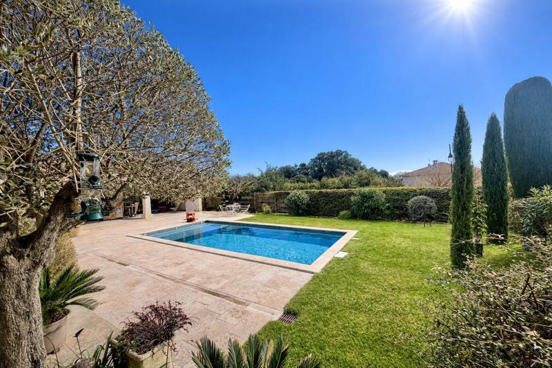 Mas - 292 m² - 7 pièces