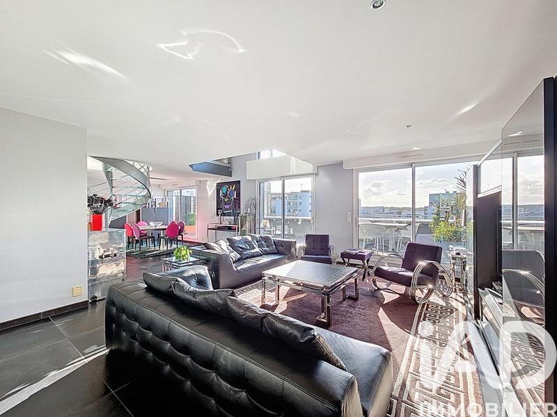 Duplex - 198 m² - 7 pièces