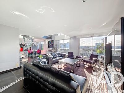 Duplex - 198 m² - 7 pièces