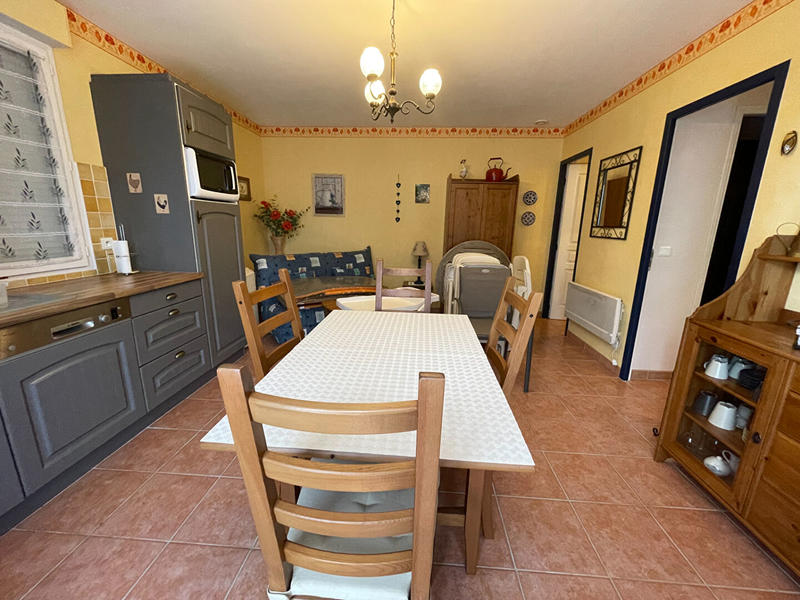 Maison - 260 m² - 9 pièces