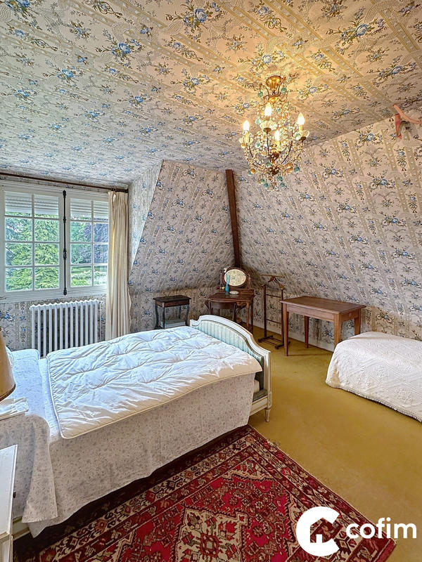 Villa - 250 m² - 8 pièces