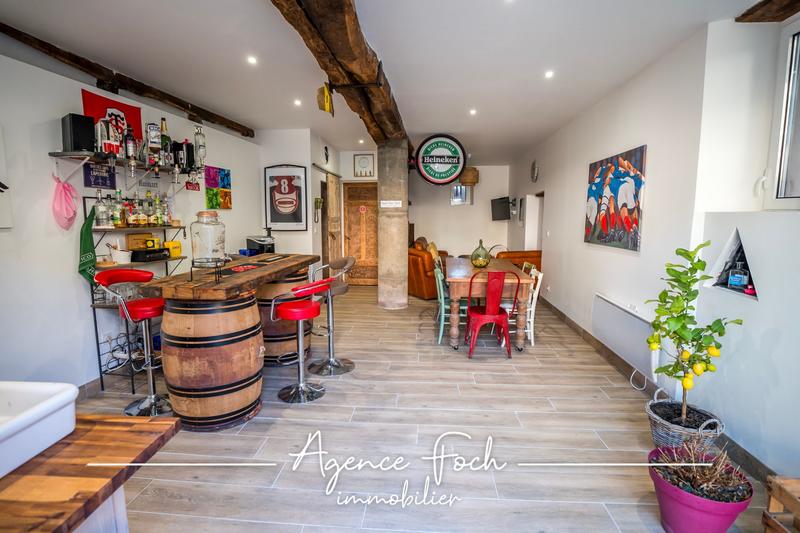 Maison ancienne - 240 m² - 7 pièces