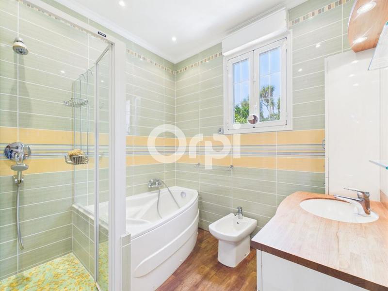 Villa - 142 m² - 6 pièces