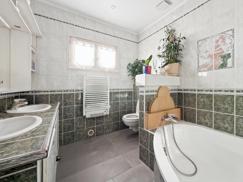 Maison - 120 m² - 7 pièces