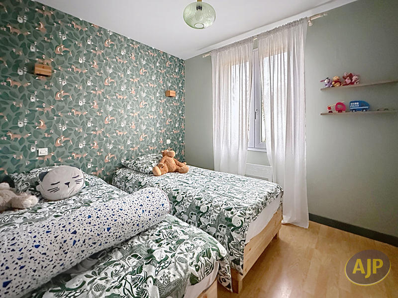 Maison - 143 m² - 6 pièces