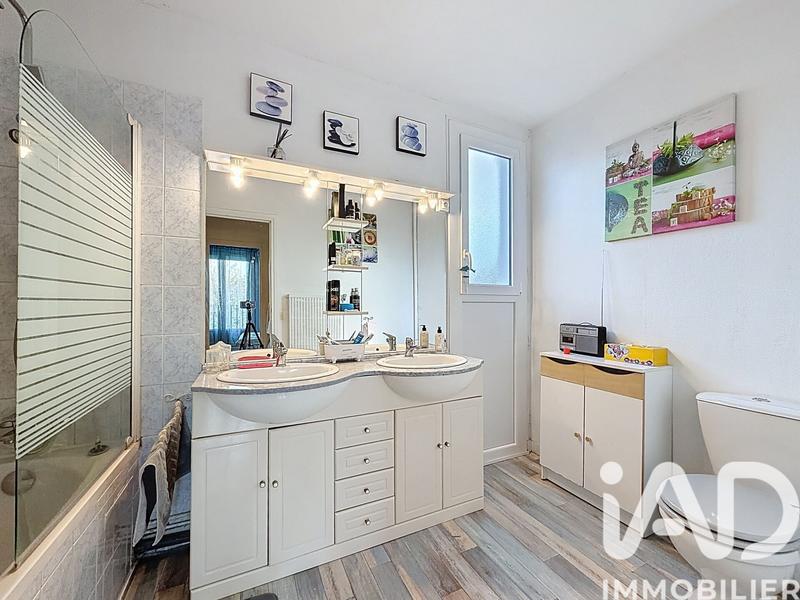 Maison - 92 m² - 5 pièces