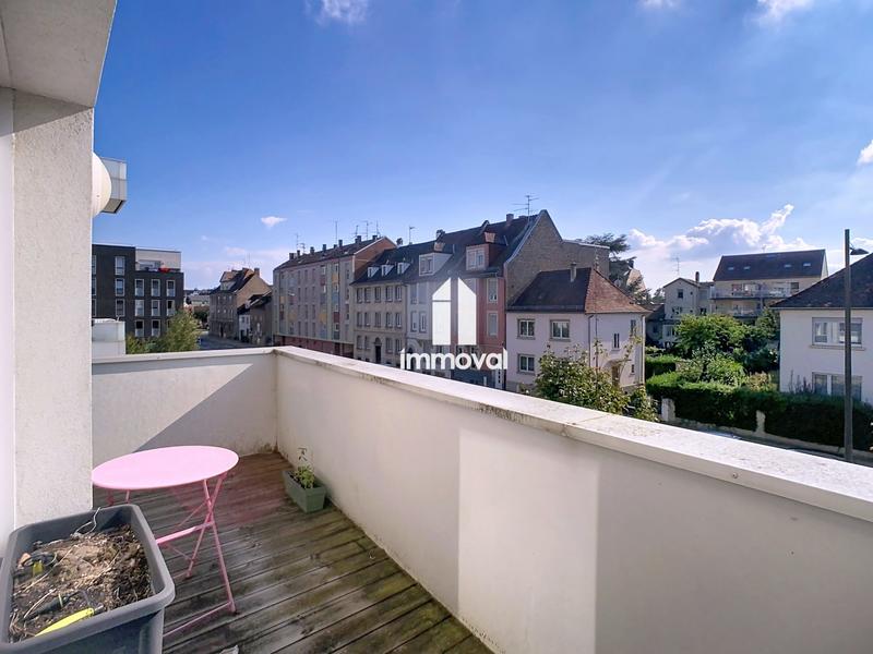 Appartement - 80 m² - 4 pièces