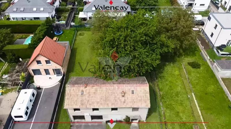 Maison - 138 m² - 7 pièces