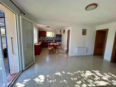 Villa - 196 m² - 8 pièces