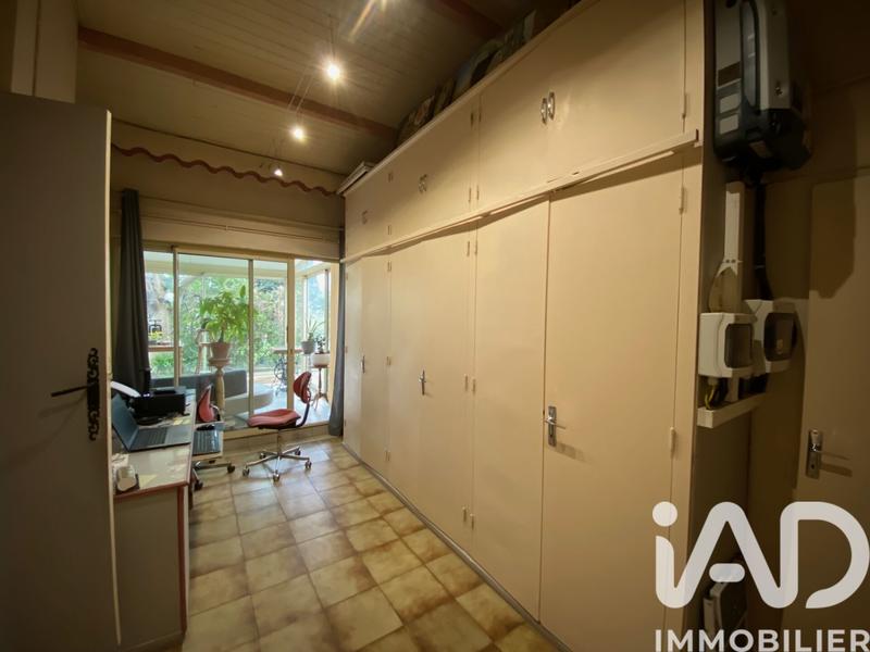 Maison - 212 m² - 9 pièces