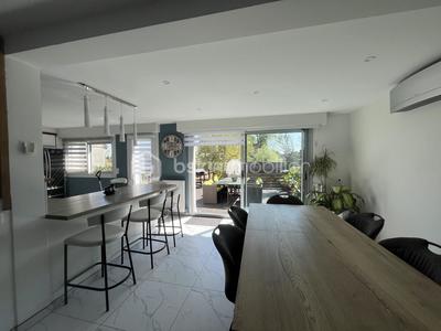 Maison - 174 m² - 5 pièces