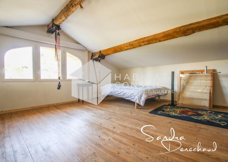 Maison - 283 m² - 9 pièces