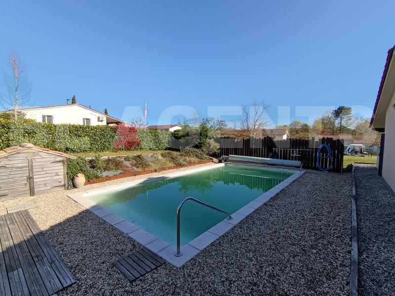 Maison - 110 m² - 5 pièces