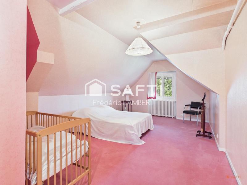 Maison - 255 m² - 11 pièces