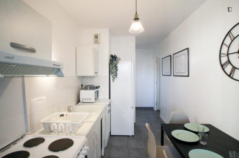 Chambre - 13 m² - 4 pièces