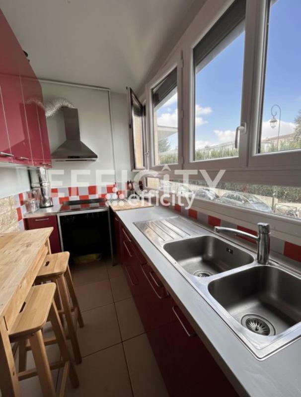 Appartement ancien - 90 m² - 5 pièces