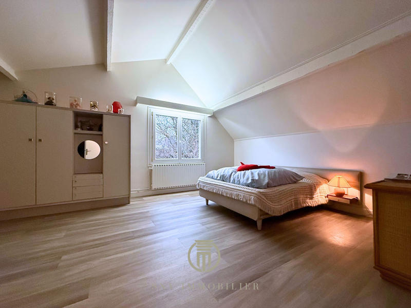 Villa - 247 m² - 7 pièces