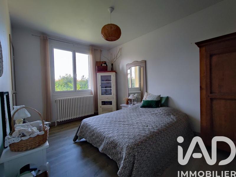 Maison - 242 m² - 8 pièces