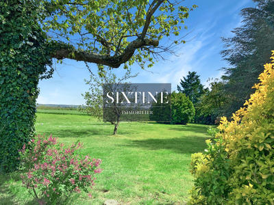 Maison - 197 m² - 9 pièces