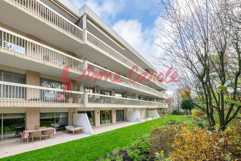 Appartement - 99 m² - 4 pièces