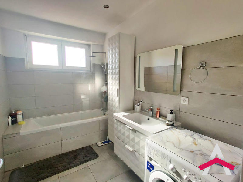 Appartement - 91 m² - 4 pièces