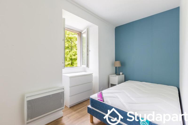 Chambre - 11 m² - 1 pièce