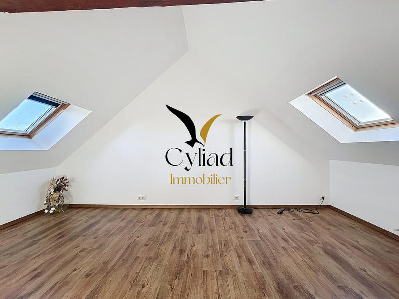 Maison ancienne - 164 m² - 8 pièces