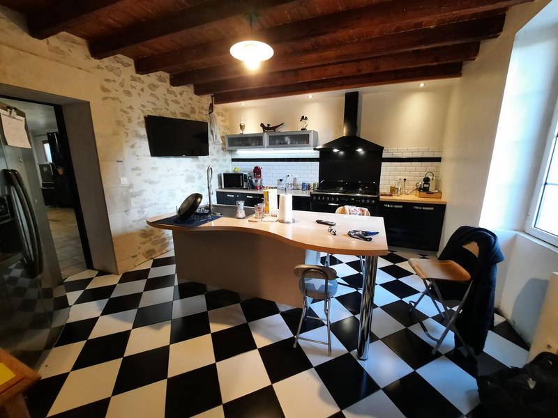 Maison - 180 m² - 5 pièces