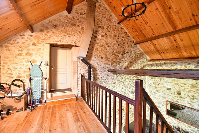 Maison ancienne - 258 m² - 8 pièces