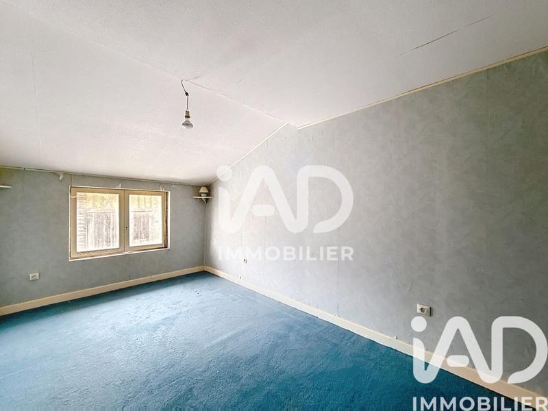 Maison - 99 m² - 5 pièces