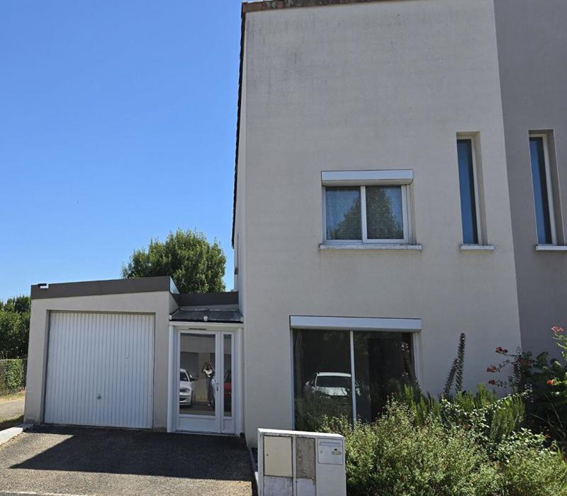 Maison - 80 m² - 4 pièces