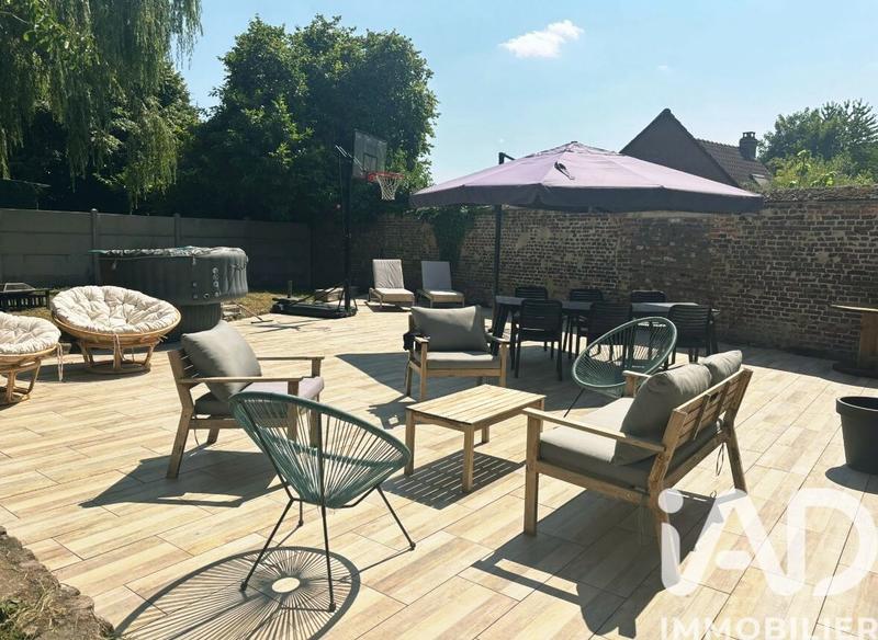 Maison de village - 202 m² - 7 pièces