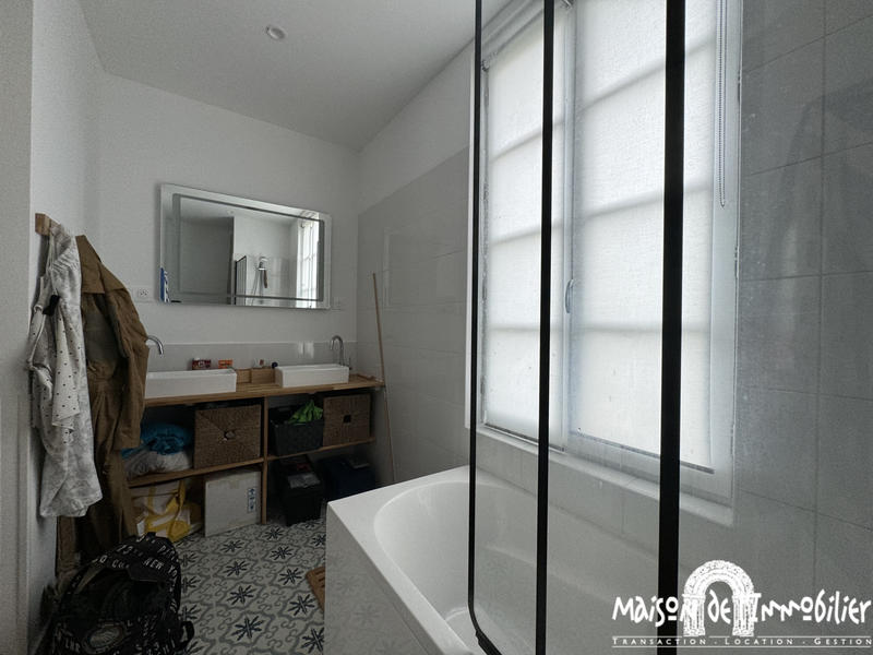 Appartement - 90 m² - 4 pièces