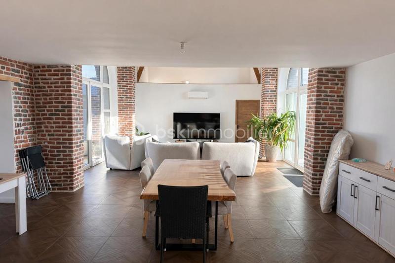 Maison - 190 m² - 5 pièces