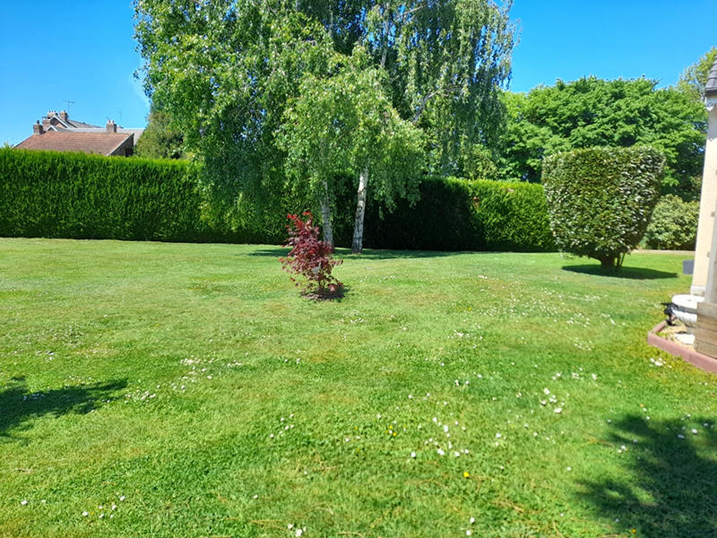 Maison - 210 m² - 7 pièces