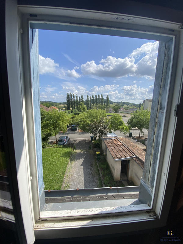 Appartement - 97 m² - 6 pièces